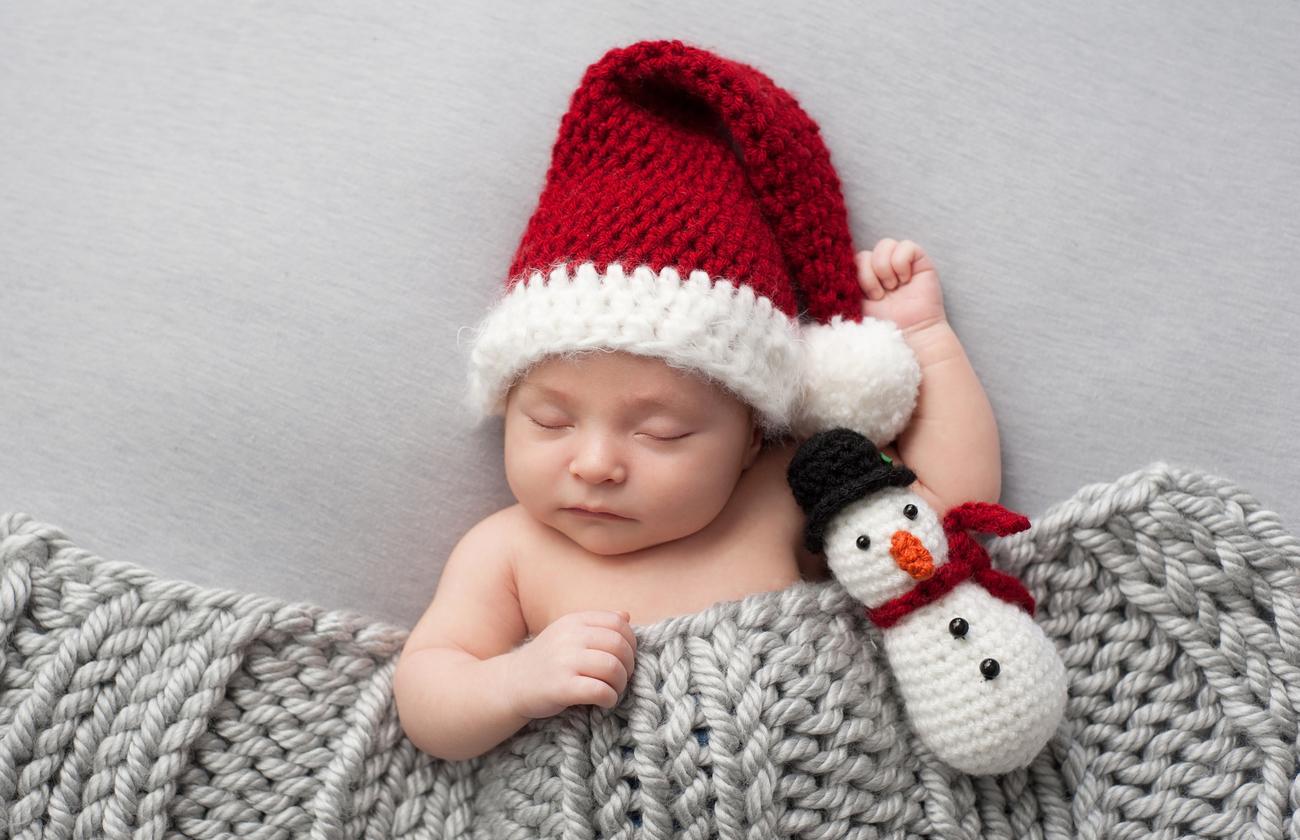 Winter is here! Here are the 5 winter baby care tips you must know