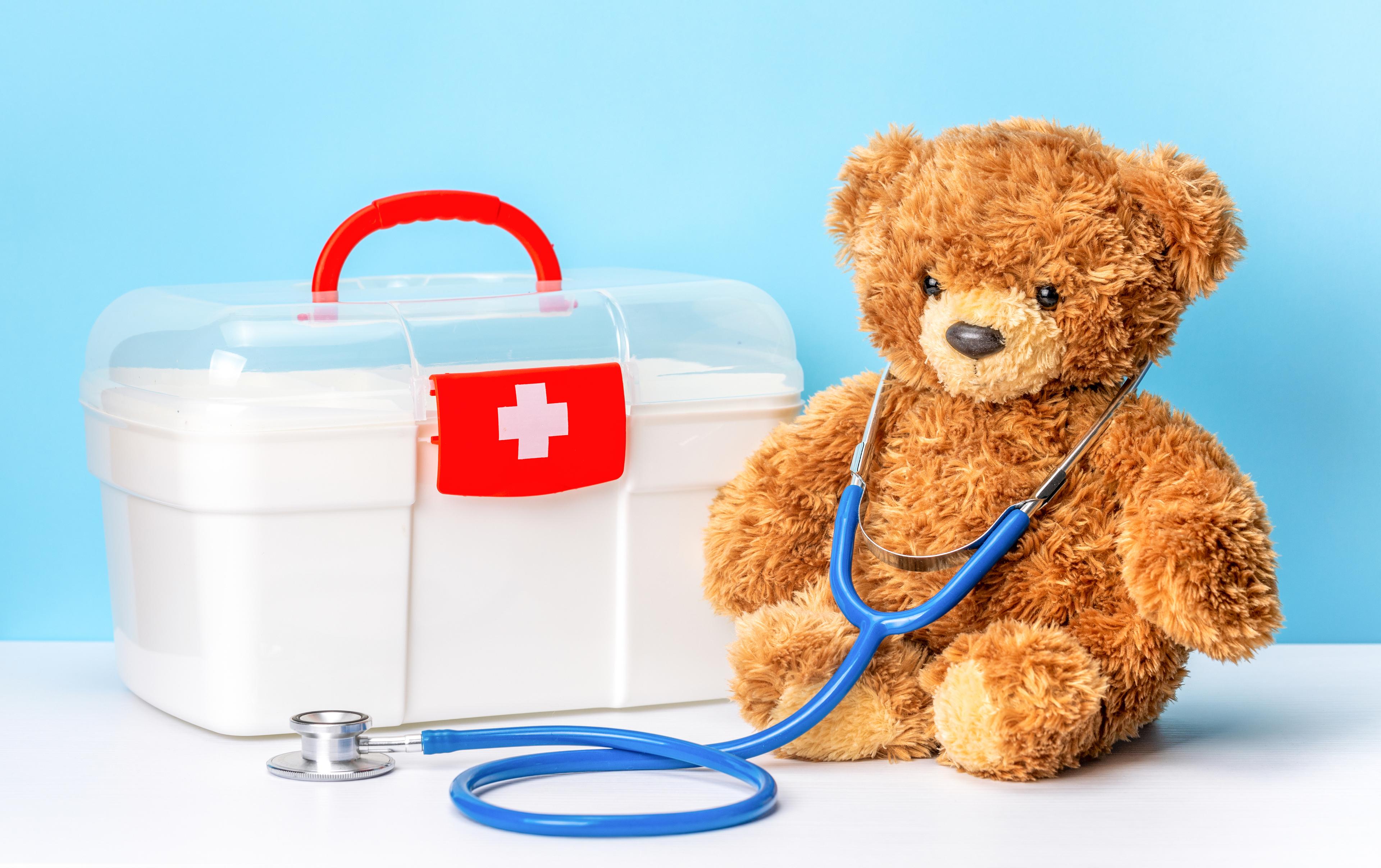 5 Items for Parents to Refill the Medicine Cabinet before Winter