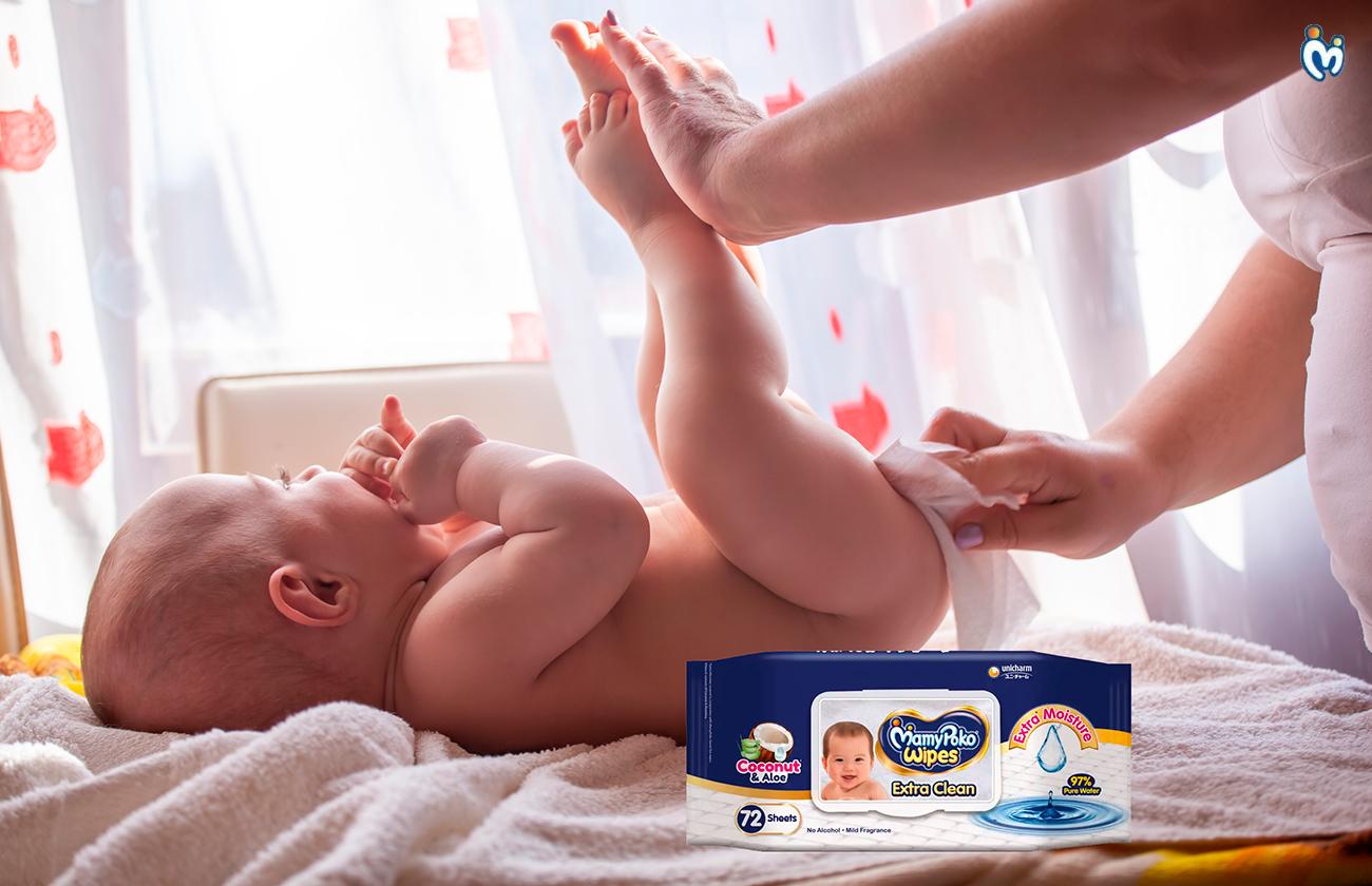 baby cleaning wipes